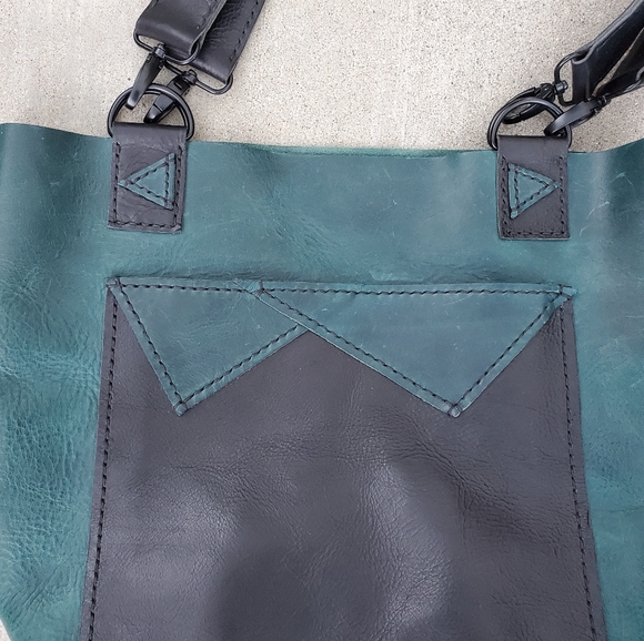 Two Tone Geometric Med Tote Leather Handmade/ Hand Stitched Turquoise & Black - Picture 3 of 9